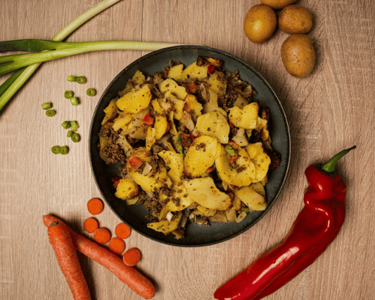 Erdäpfel-Gröstl mit Faschiertem und Kraut