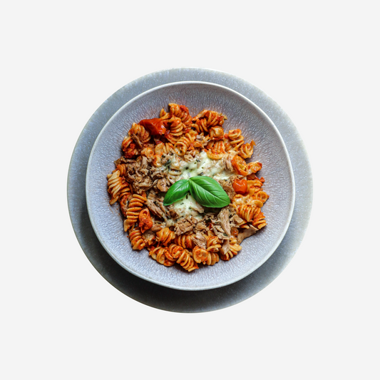 Thunfisch Pasta mit überbackenem Mozzarella